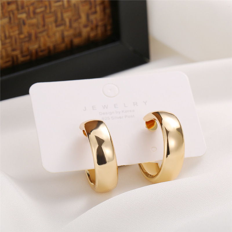 SWIRLUXE GOLD HOOPS