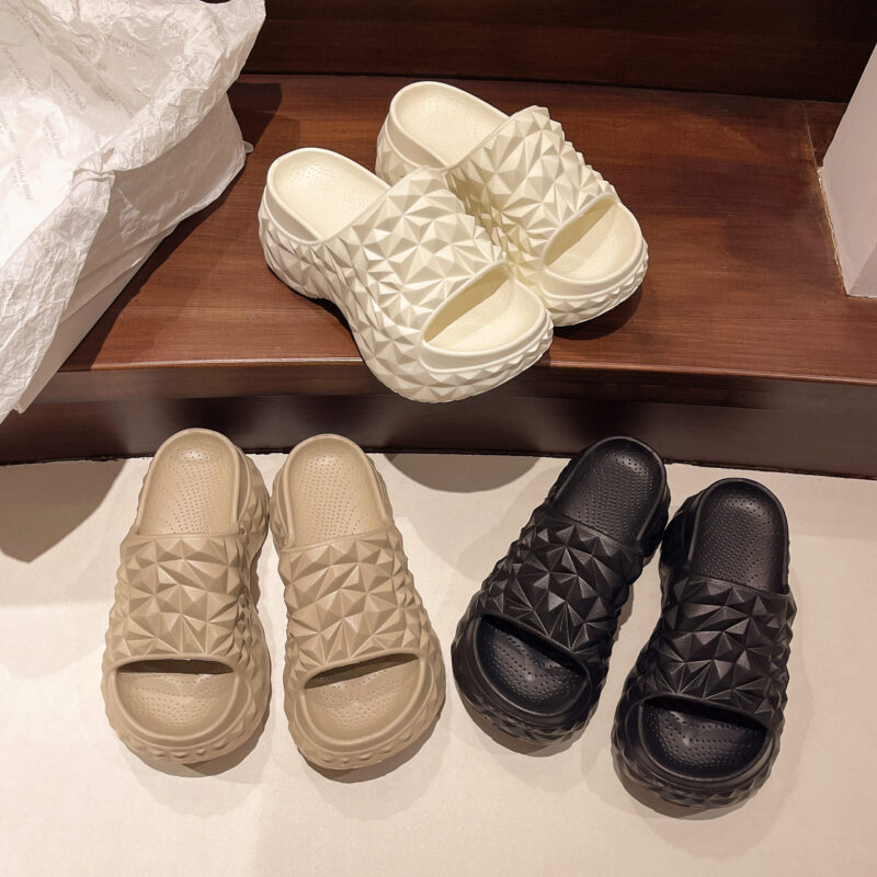STOMPION SPIKEY W BASE SLIPPERS