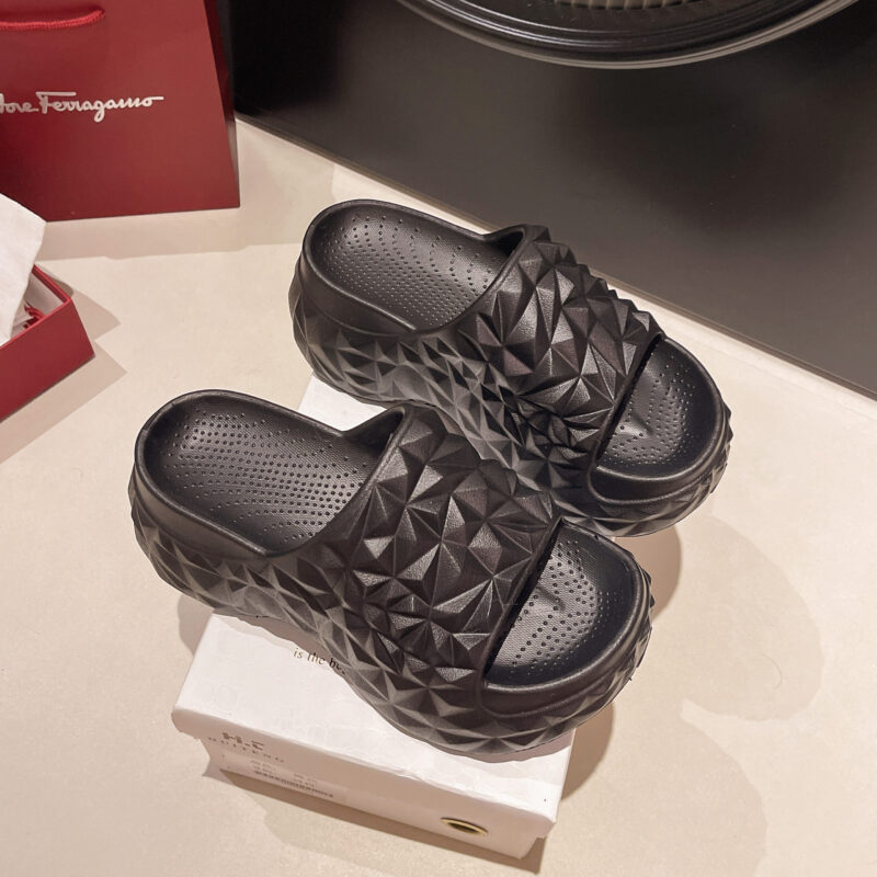 STOMPION SPIKEY W BASE SLIPPERS - Image 6