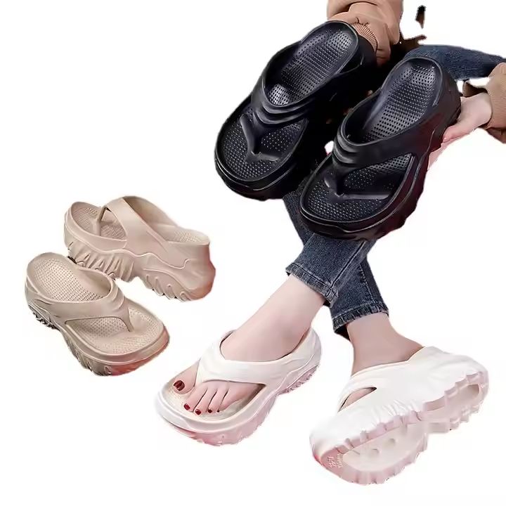STOMPION WHEEL BRICK SLIPPERS