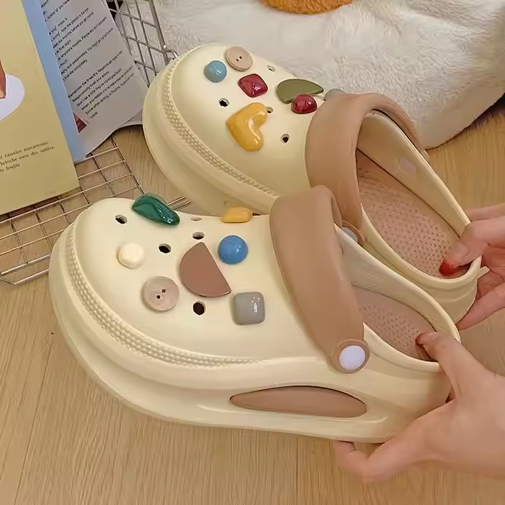 STOMPION SHAPE BOUNCY CLOGS