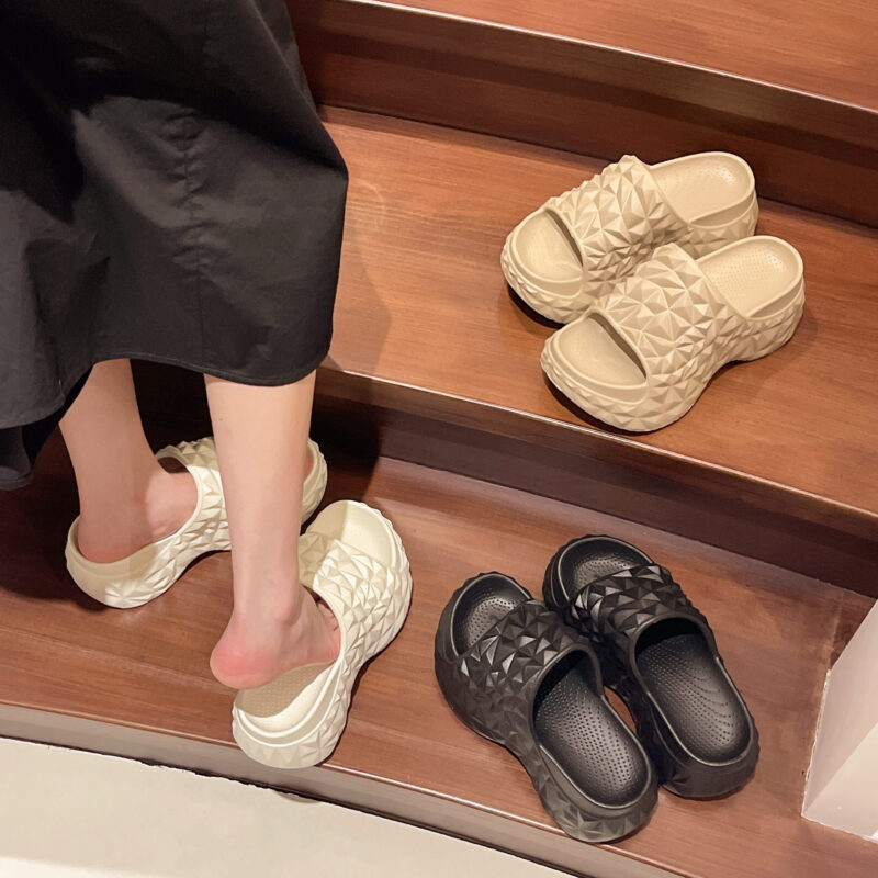 STOMPION SPIKEY W BASE SLIPPERS - Image 3
