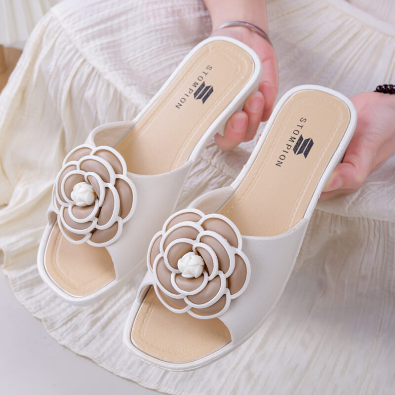 STOMPION OUTLINED FLOWER SANDALS - Image 2