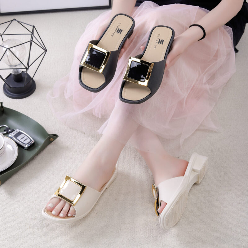 STOMPION SQUARE BUCKLE SANDALS