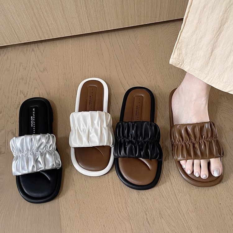 STOMPION RUFFLE LADIES SANDALS
