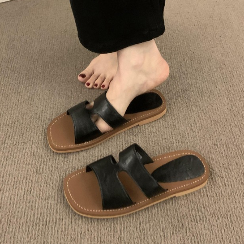 STOMPION PLAIN I-STRAP FLATS