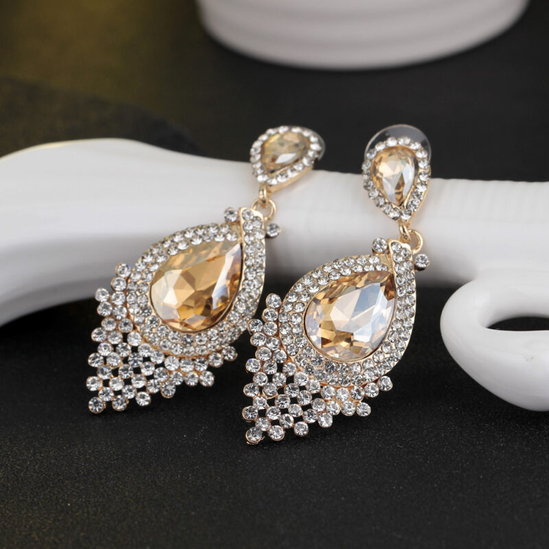 SWIRLUXE GOLD EUROPEAN EARRINGS - Image 2