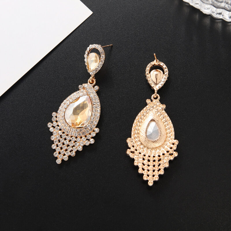 SWIRLUXE GOLD EUROPEAN EARRINGS - Image 3