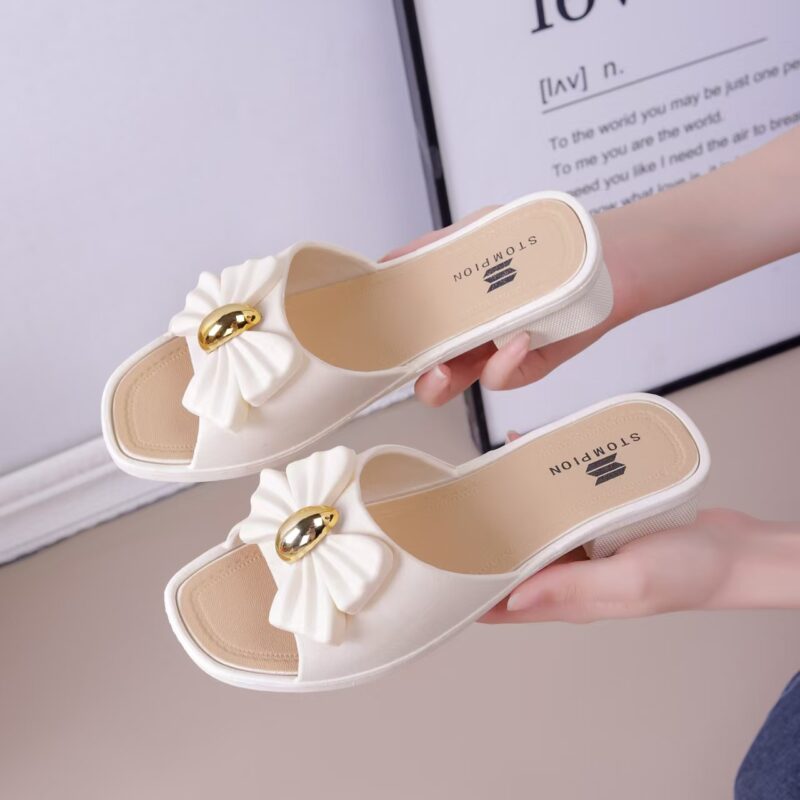 STOMPION RIBBON BUCKLE SANDALS